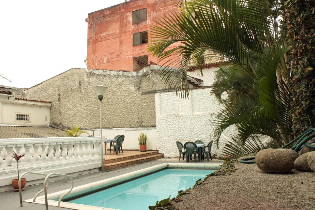 Hostal Coworking Cristales Кали Экстерьер фото