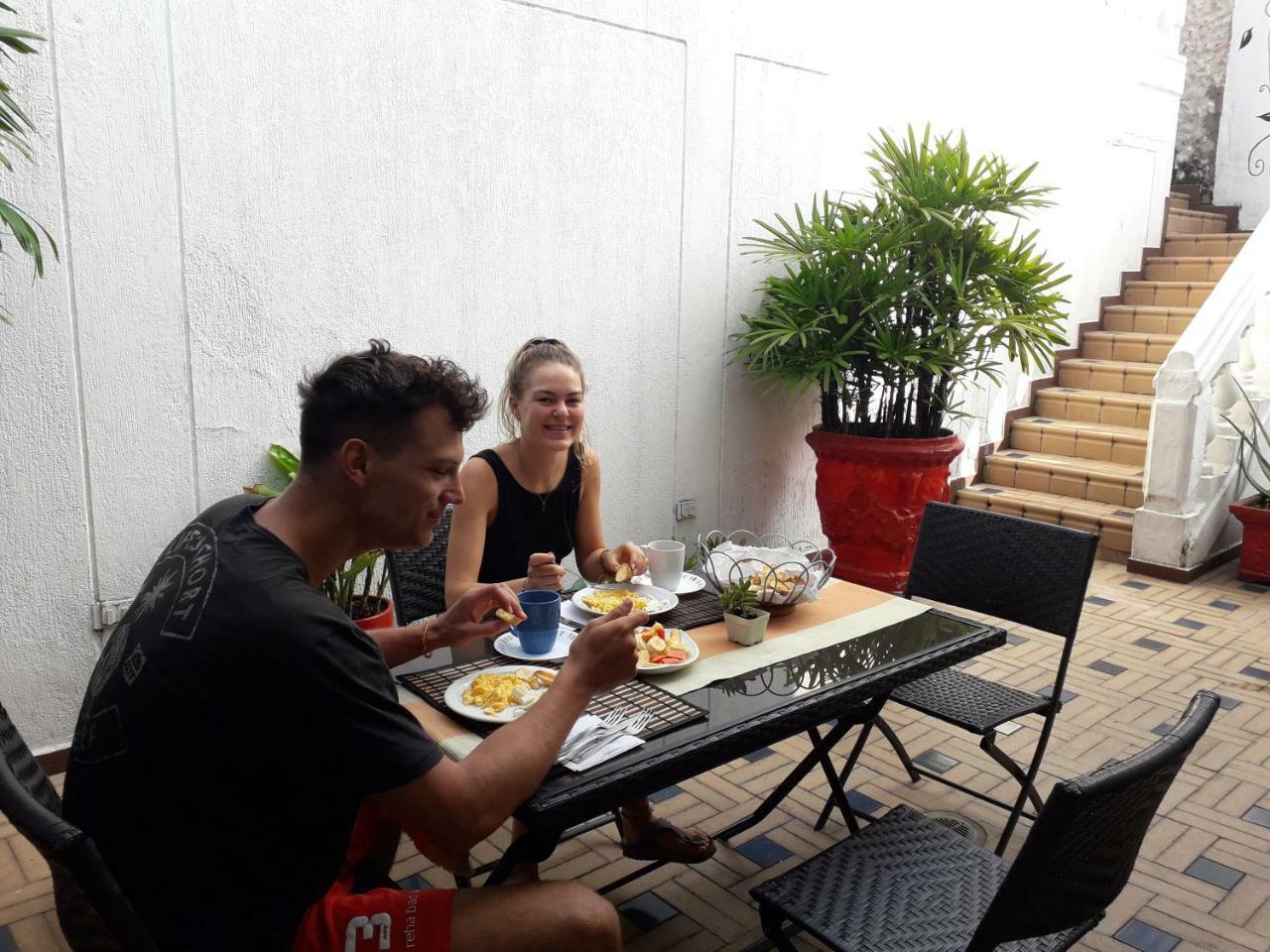 Hostal Coworking Cristales Кали Экстерьер фото